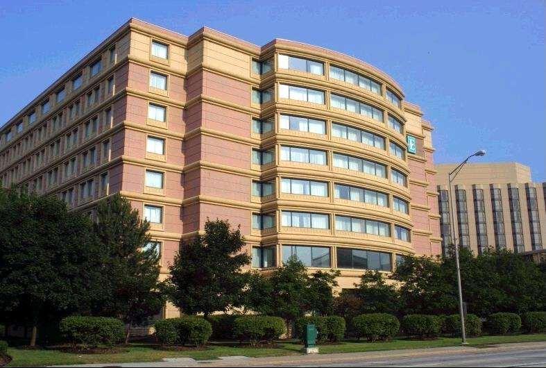 Embassy Suites By Hilton Chicago O'Hare Rosemont Exterior photo